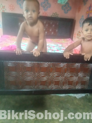 প্লাই উডের খাট